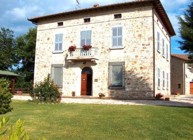 Gasthaus Borgo Il Villino Casole dʼElsa Exterior foto