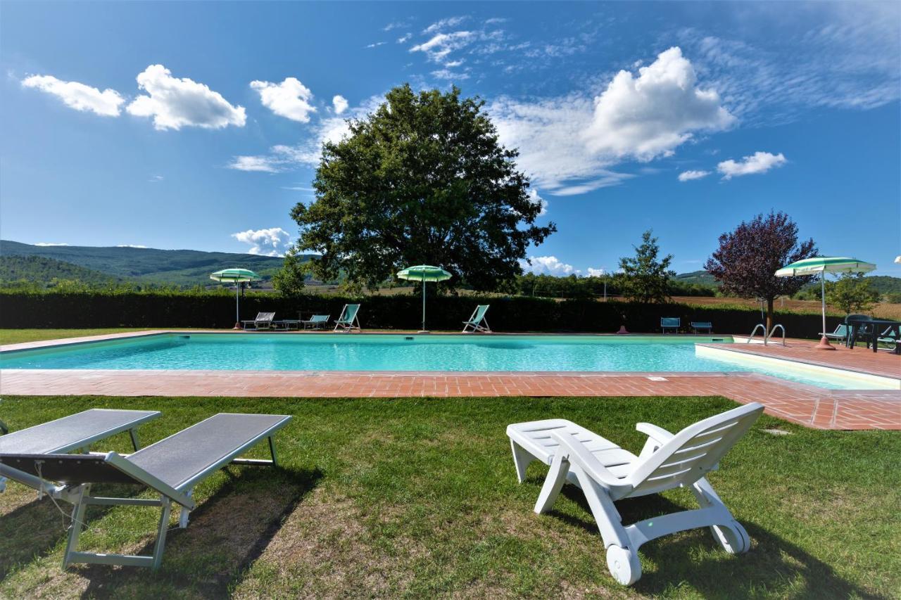 Gasthaus Borgo Il Villino Casole dʼElsa Exterior foto