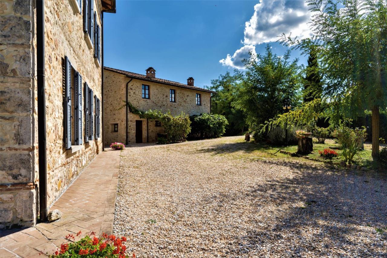 Gasthaus Borgo Il Villino Casole dʼElsa Exterior foto